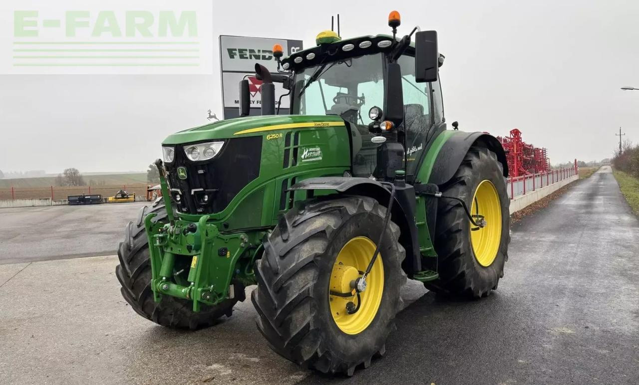 John Deere 6250r - Traktor: slika 2 John Deere 6250r - Traktor: slika 2