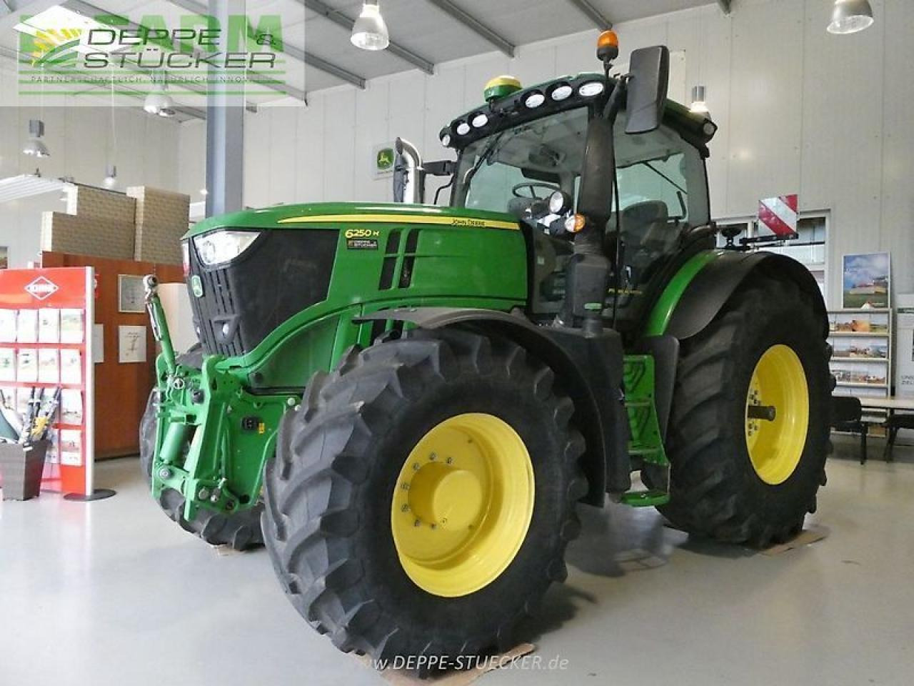 John Deere 6250r - Traktor: slika 1 John Deere 6250r - Traktor: slika 1
