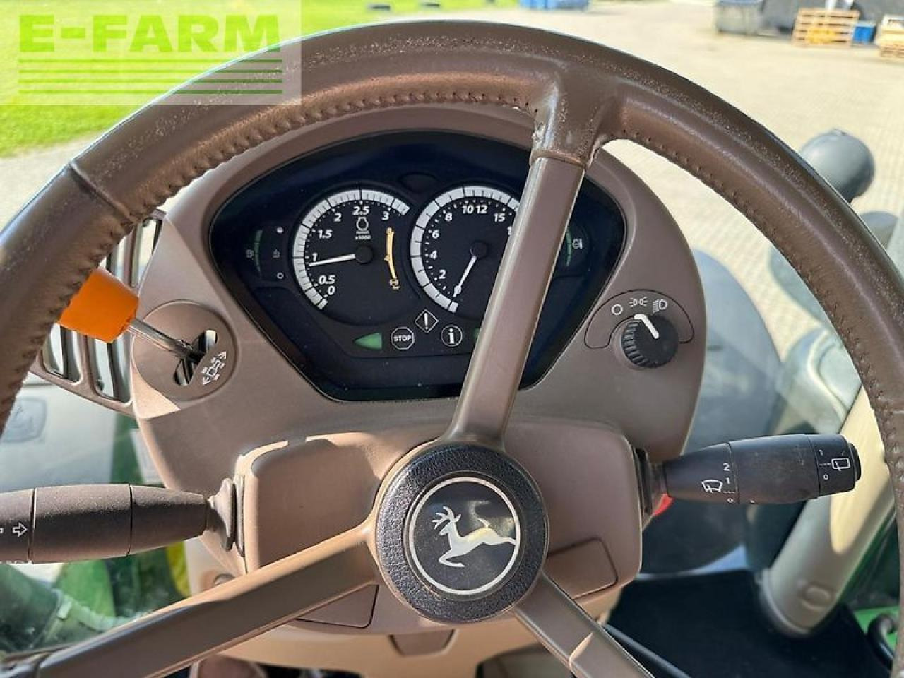 John Deere 6250r - Traktor: slika 2 John Deere 6250r - Traktor: slika 2