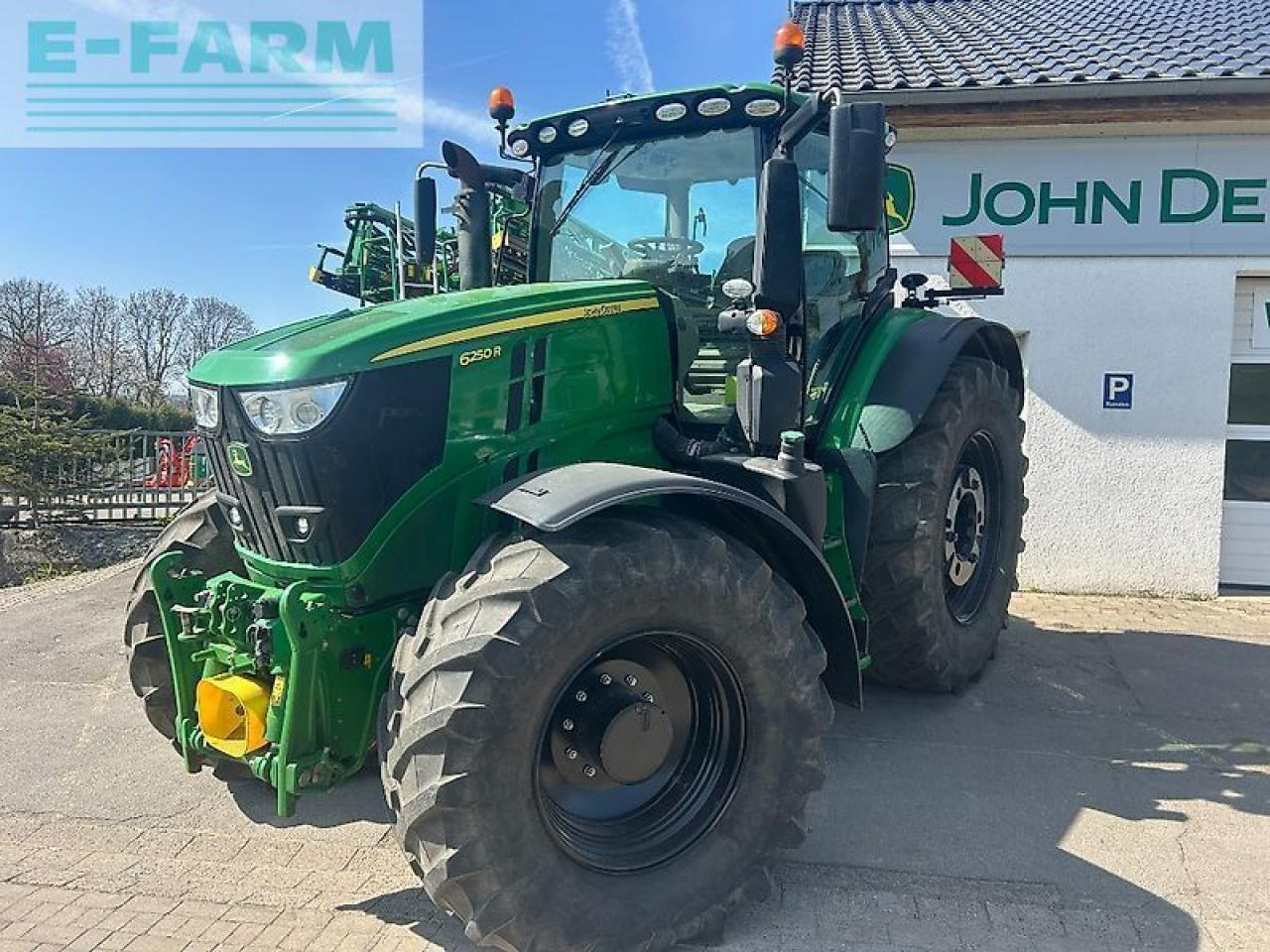 John Deere 6250r - Traktor: slika 1 John Deere 6250r - Traktor: slika 1