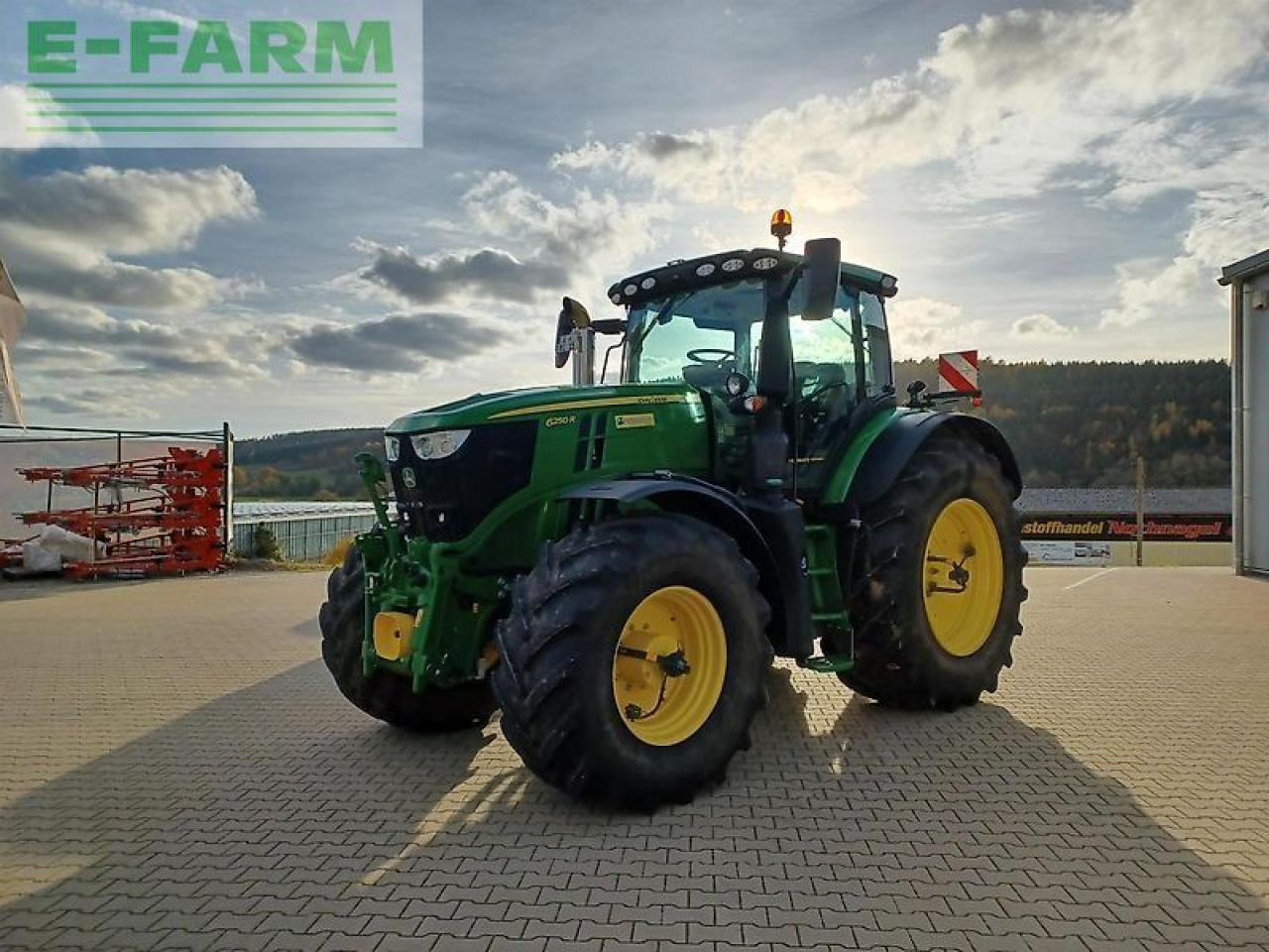 John Deere 6250r - reifendruckregelanlage - Traktor: slika 1 John Deere 6250r - reifendruckregelanlage - Traktor: slika 1