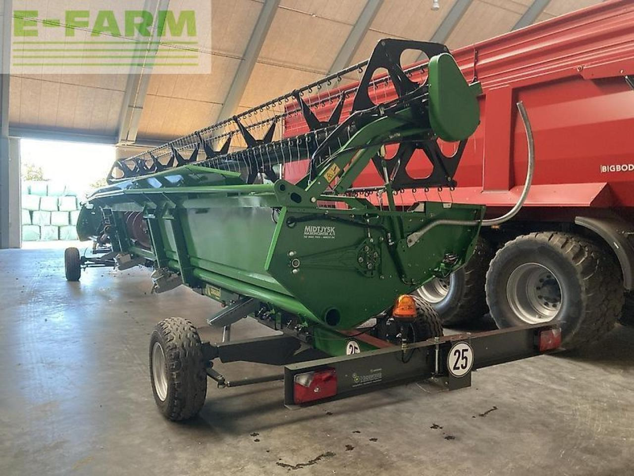 John Deere 635r - Priključek za kombajn za krmo: slika 2 John Deere 635r - Priključek za kombajn za krmo: slika 2
