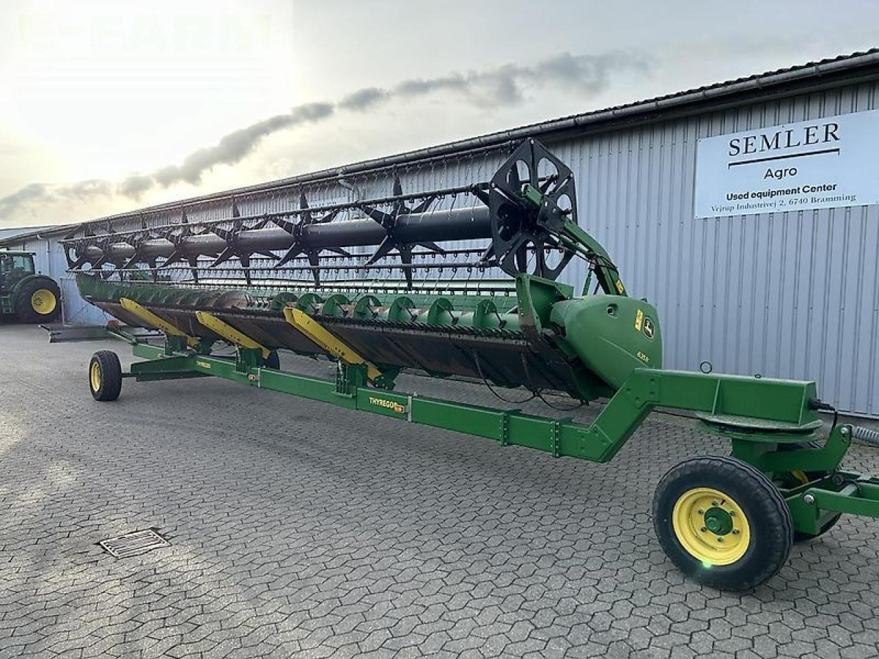 John Deere 635r - Priključek za kombajn za krmo: slika 2 John Deere 635r - Priključek za kombajn za krmo: slika 2