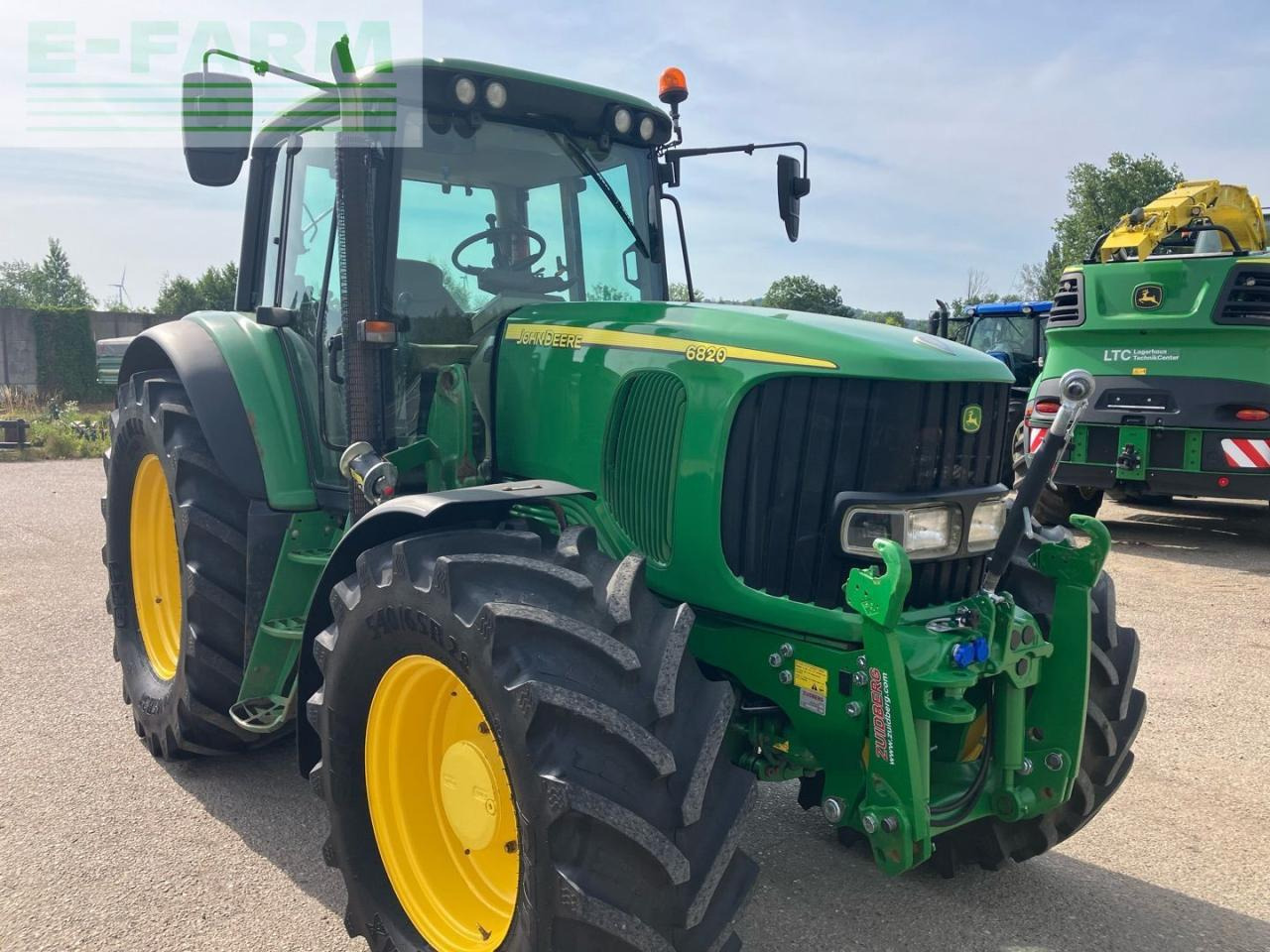 John Deere 6820 Premium - Traktor: slika 4 John Deere 6820 Premium - Traktor: slika 4