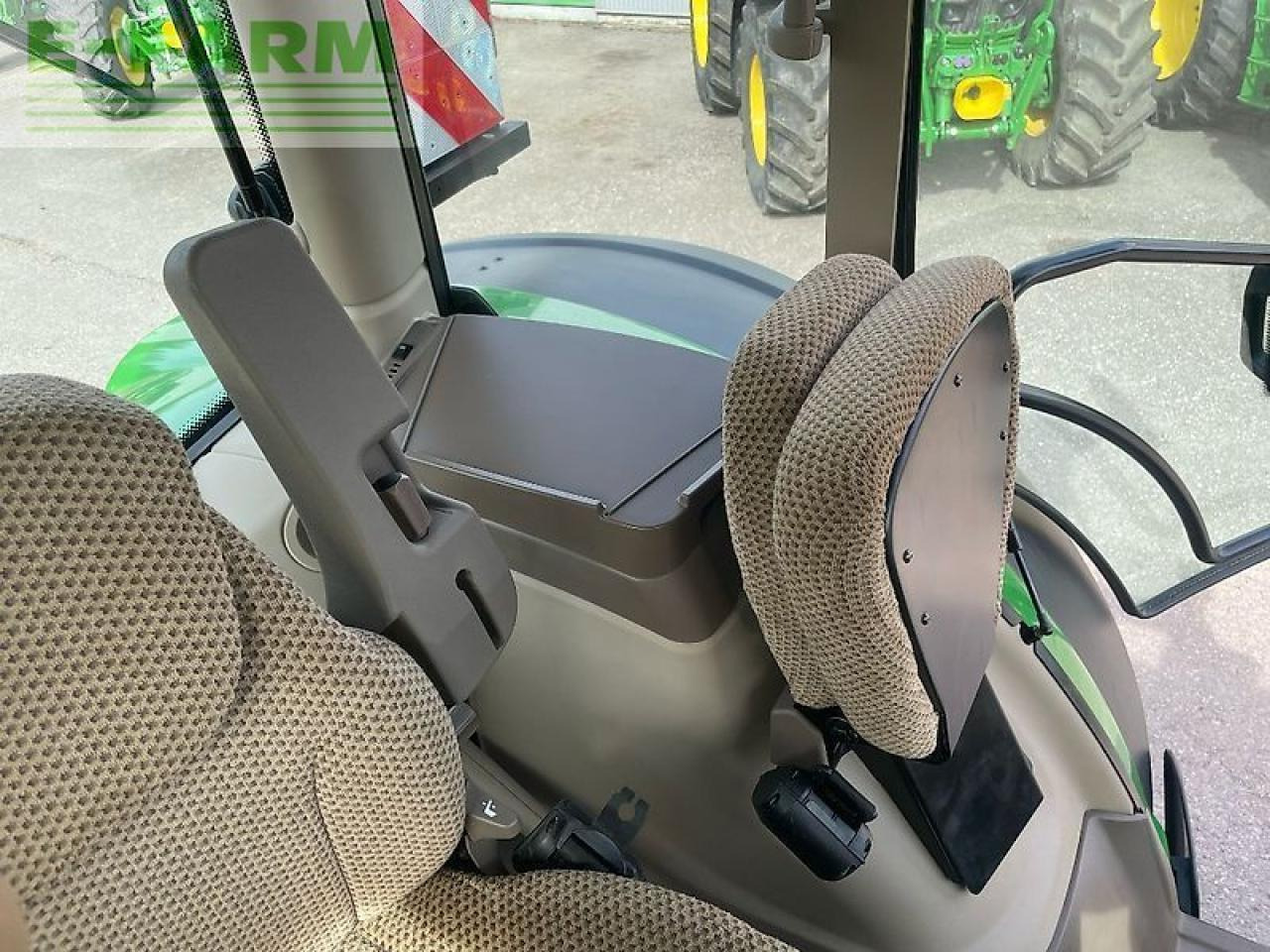 John Deere 6r215 / 6r 215 - Traktor: slika 5 John Deere 6r215 / 6r 215 - Traktor: slika 5