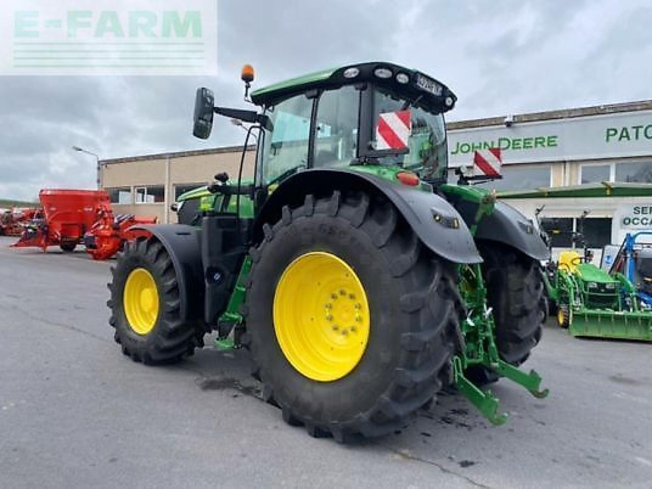 John Deere 6r215 - Traktor: slika 4 John Deere 6r215 - Traktor: slika 4