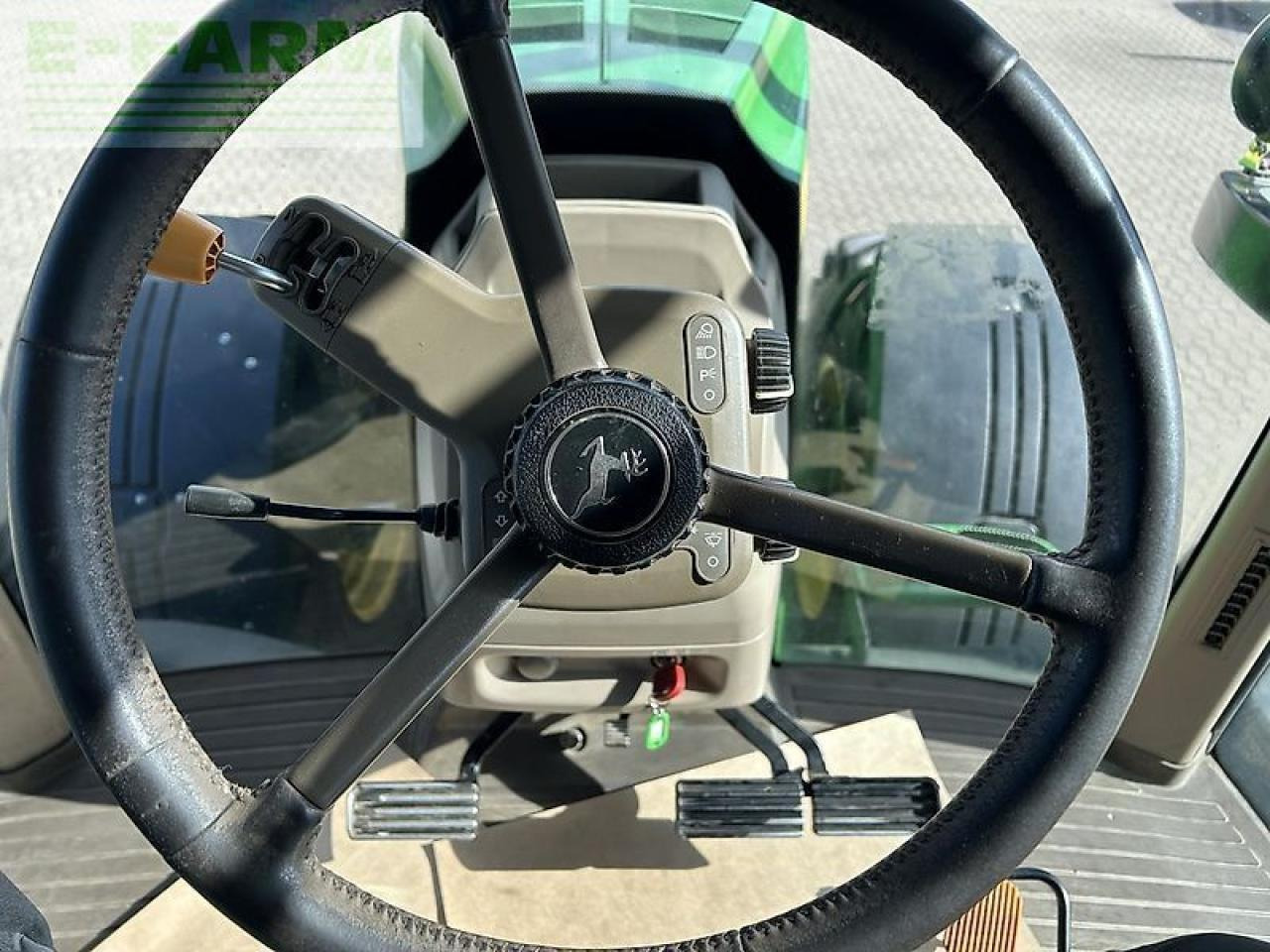 John Deere 7230r - Traktor: slika 5 John Deere 7230r - Traktor: slika 5
