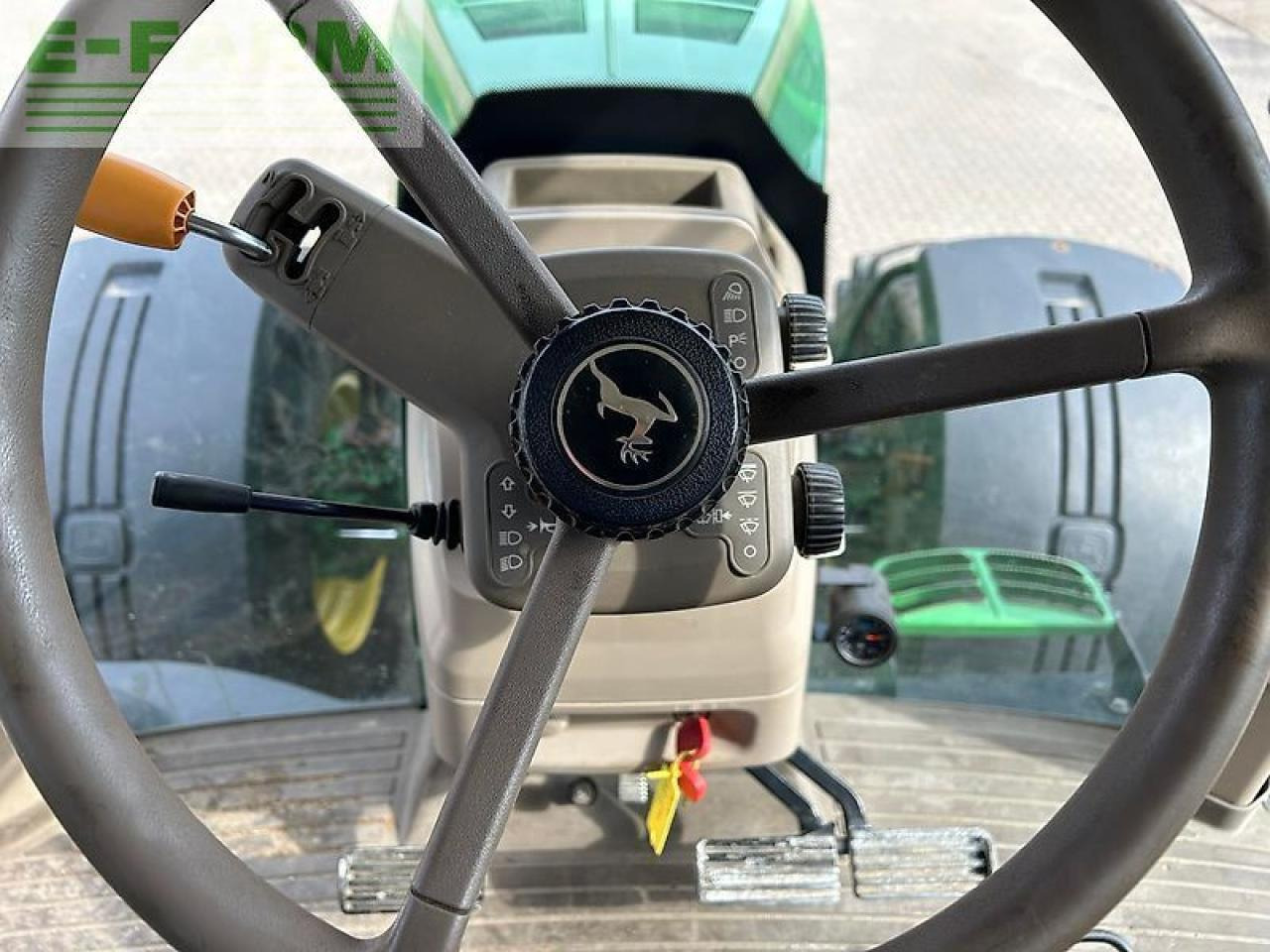 John Deere 7230r - Traktor: slika 4 John Deere 7230r - Traktor: slika 4