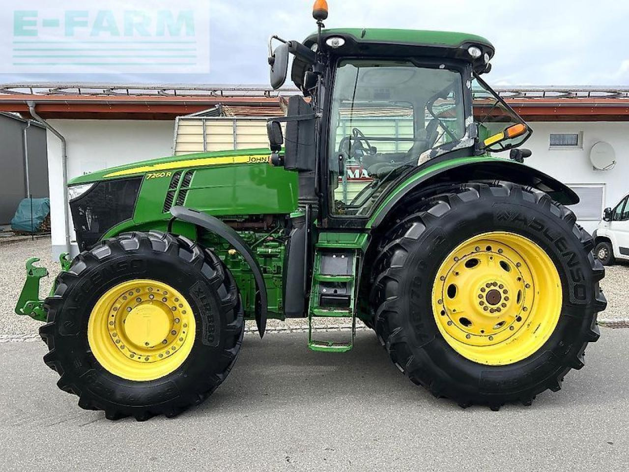 John Deere 7260 r mit einer guten ausstattung - Traktor: slika 2 John Deere 7260 r mit einer guten ausstattung - Traktor: slika 2