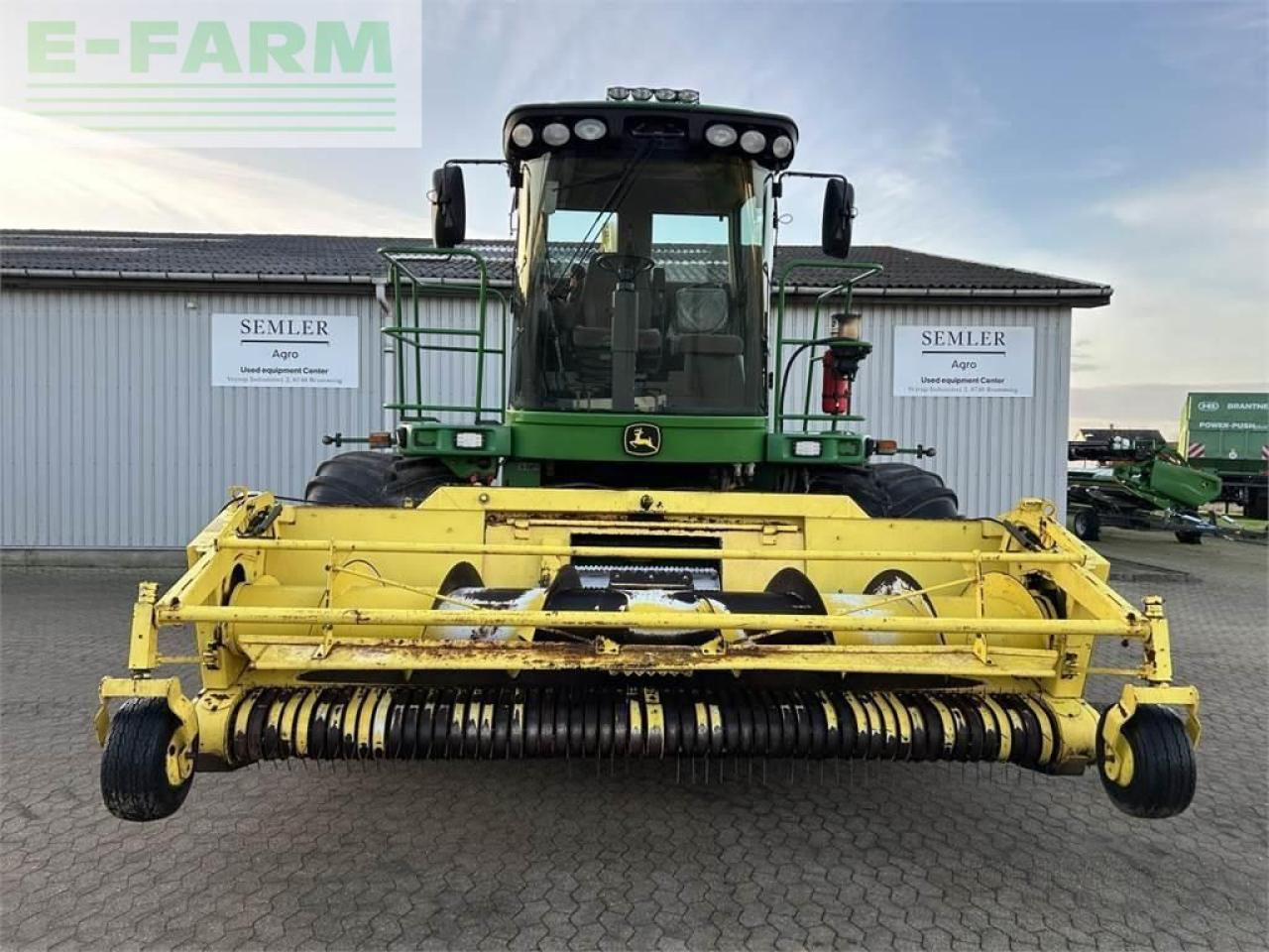 John Deere 7700 - Priključek za kombajn za krmo: slika 2 John Deere 7700 - Priključek za kombajn za krmo: slika 2
