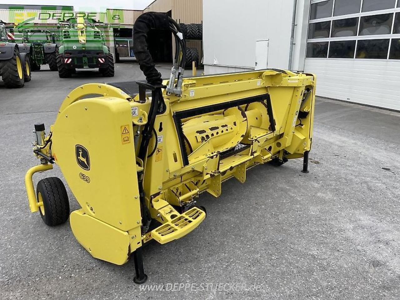 John Deere 8200i mit kemper 345 und kemper 639 - Kombajn za krmo: slika 2 John Deere 8200i mit kemper 345 und kemper 639 - Kombajn za krmo: slika 2