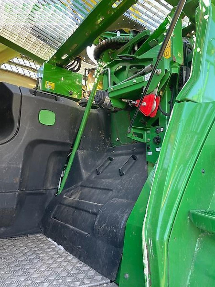 Kombajn za krmo John Deere 8300: slika 11