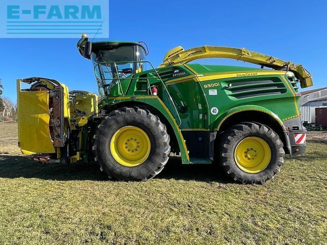 John Deere 8300 - Kombajn za krmo: slika 2 John Deere 8300 - Kombajn za krmo: slika 2
