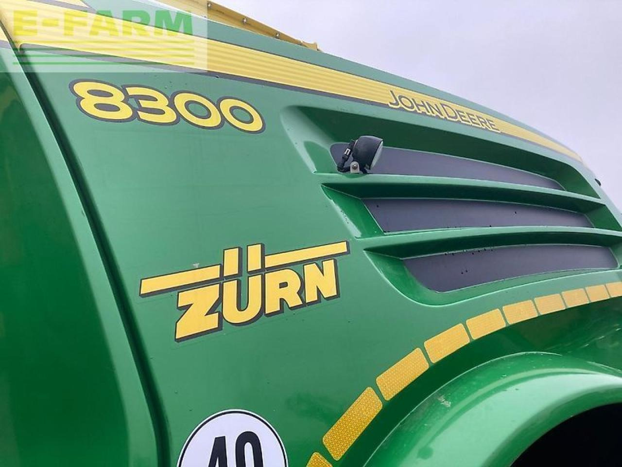John Deere 8300 my18 - Kombajn za krmo: slika 3 John Deere 8300 my18 - Kombajn za krmo: slika 3