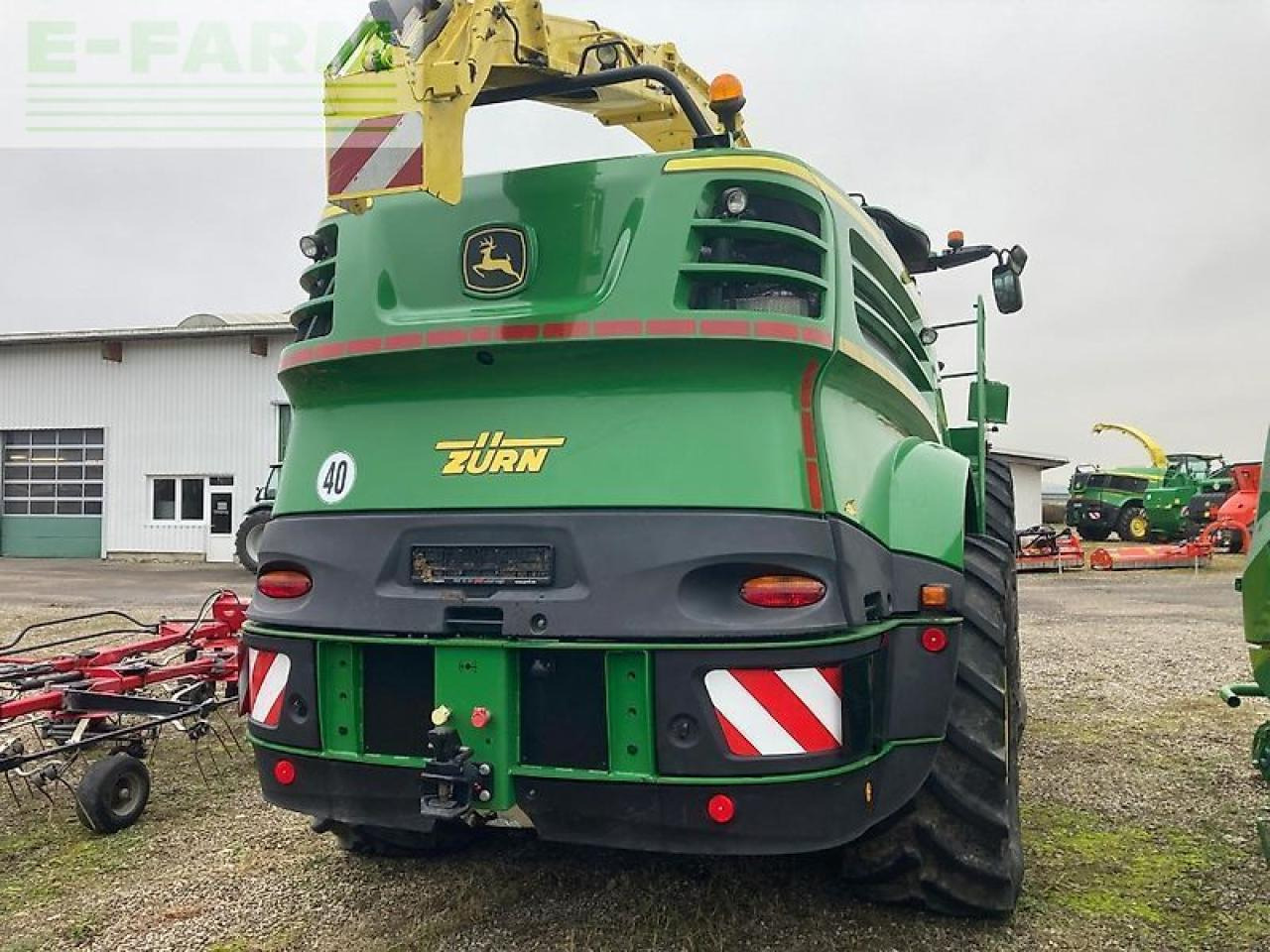 John Deere 8300 my18 - Kombajn za krmo: slika 4 John Deere 8300 my18 - Kombajn za krmo: slika 4