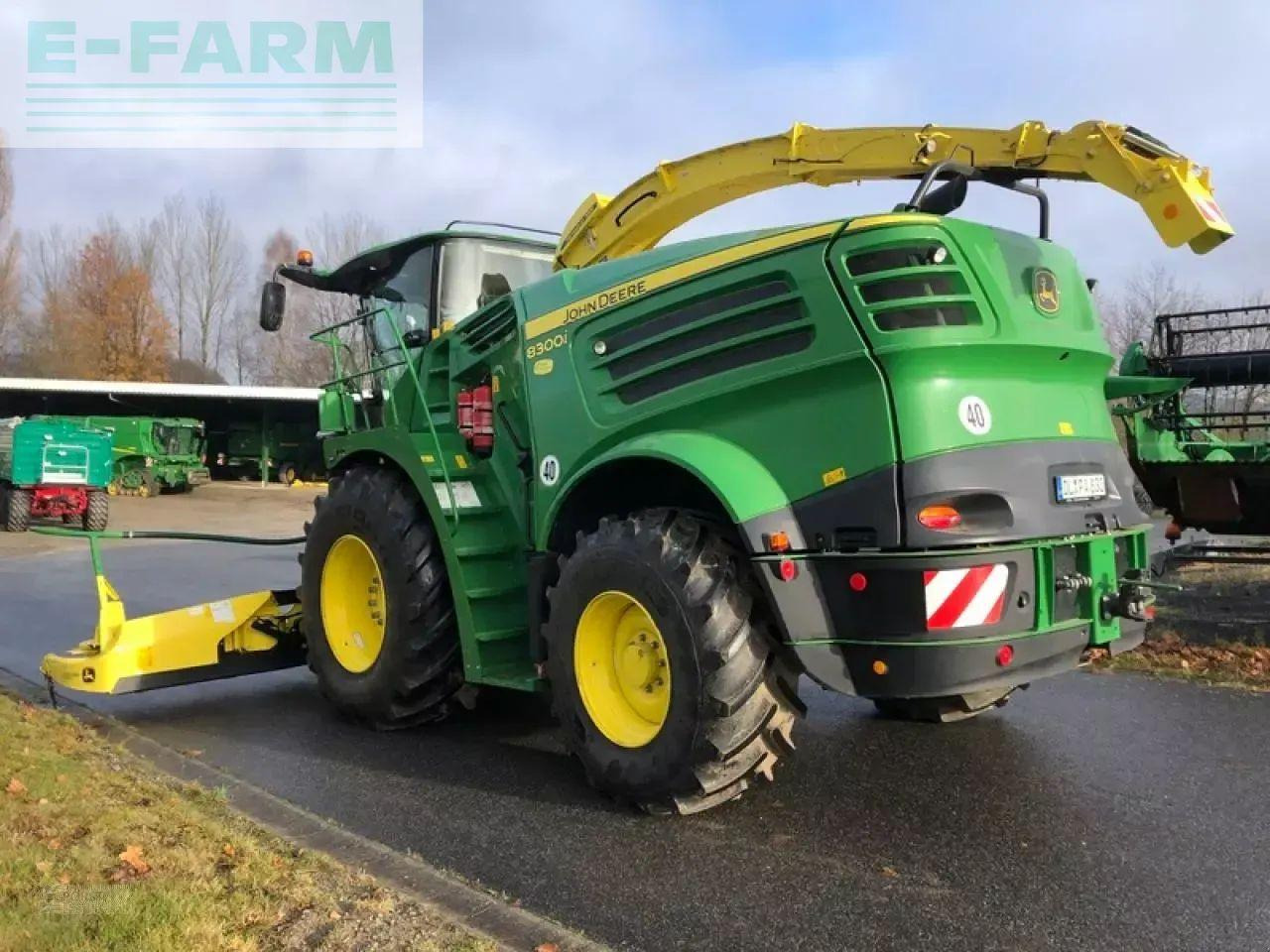 John Deere 8300i mit kemper 360plus & pu 639 - Kombajn za krmo: slika 4 John Deere 8300i mit kemper 360plus & pu 639 - Kombajn za krmo: slika 4