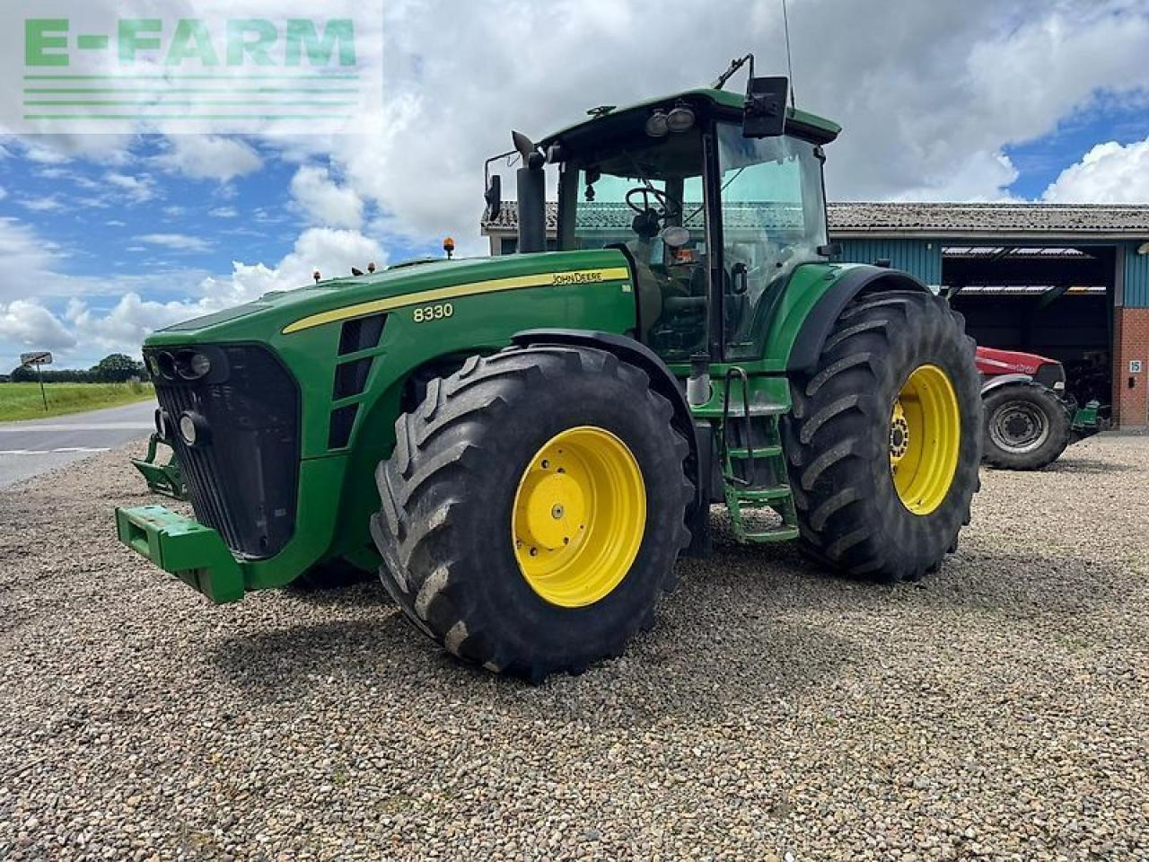 John Deere 8330 - Traktor: slika 1 John Deere 8330 - Traktor: slika 1
