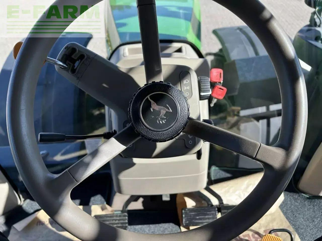 John Deere 8370r - Traktor: slika 4 John Deere 8370r - Traktor: slika 4