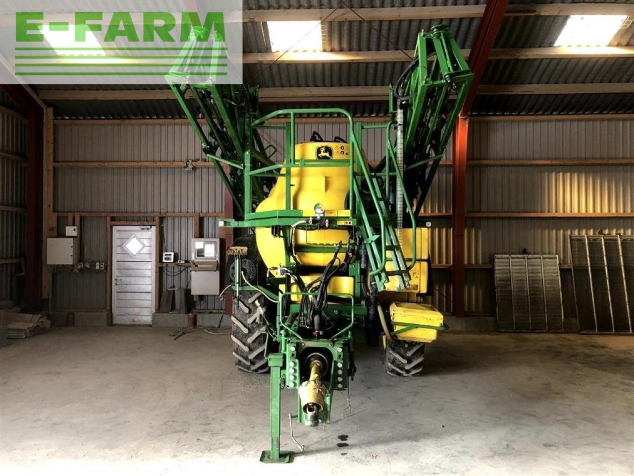 John Deere 840 i 24 meter - Vlečna škropilnica: slika 4 John Deere 840 i 24 meter - Vlečna škropilnica: slika 4