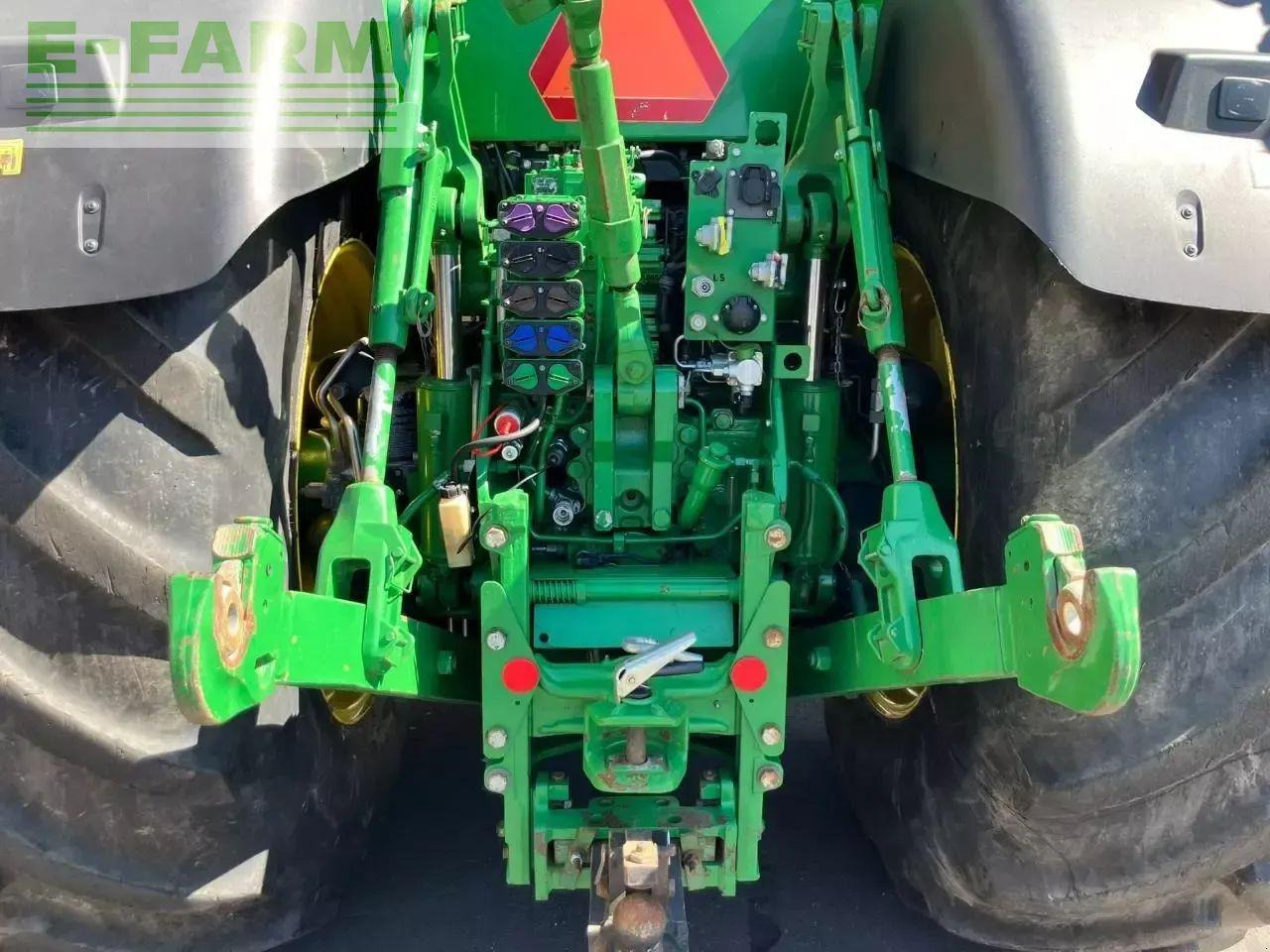 John Deere 8400r - Traktor: slika 2 John Deere 8400r - Traktor: slika 2