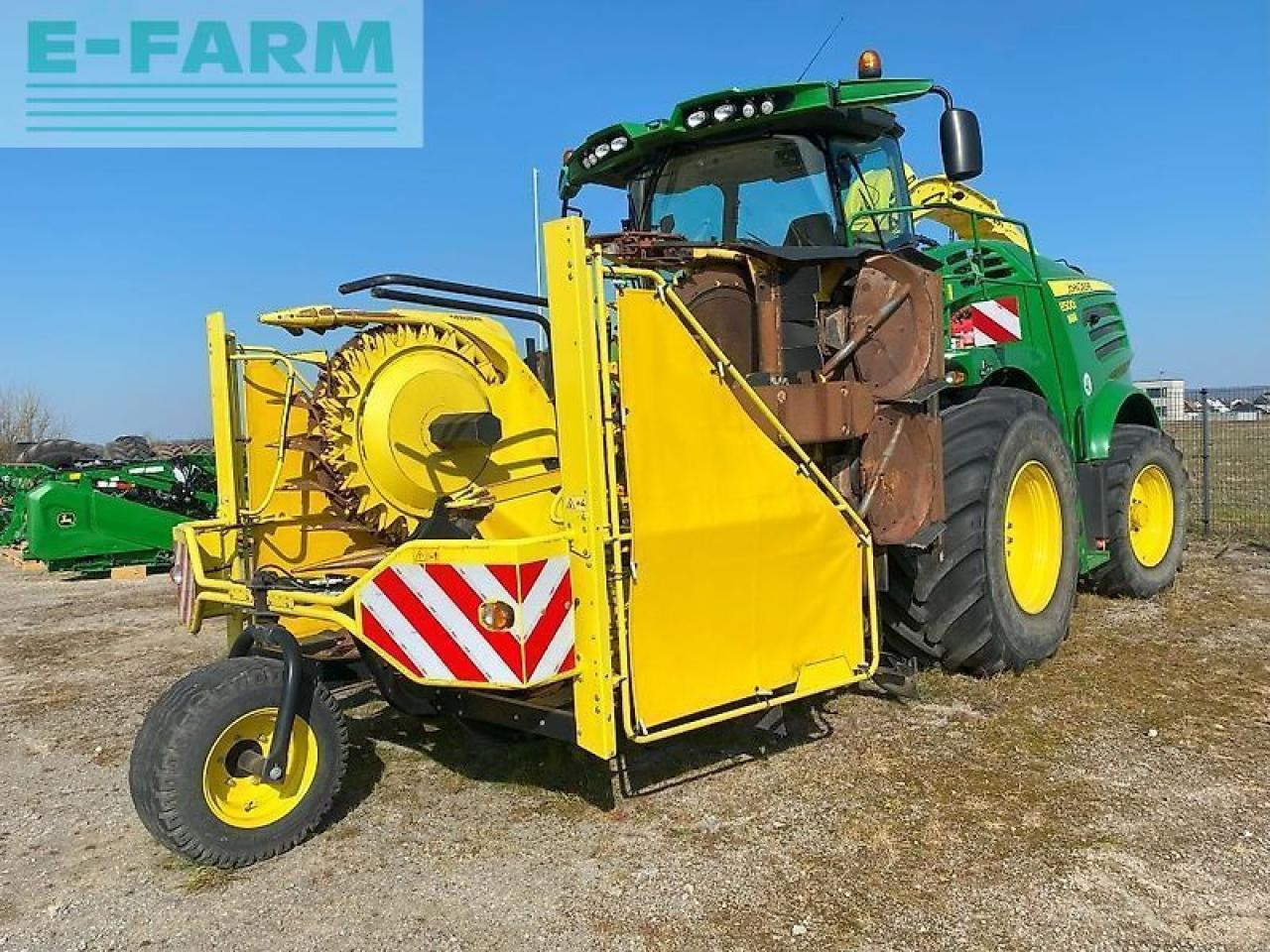 John Deere 8500 mit kemper 460 stalkbuster - Kombajn za krmo: slika 1 John Deere 8500 mit kemper 460 stalkbuster - Kombajn za krmo: slika 1