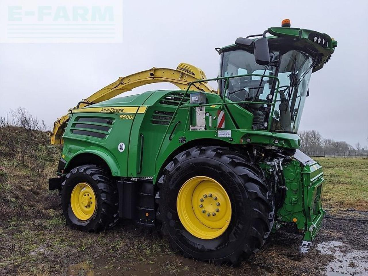 John Deere 8600i - Kombajn za krmo: slika 1 John Deere 8600i - Kombajn za krmo: slika 1