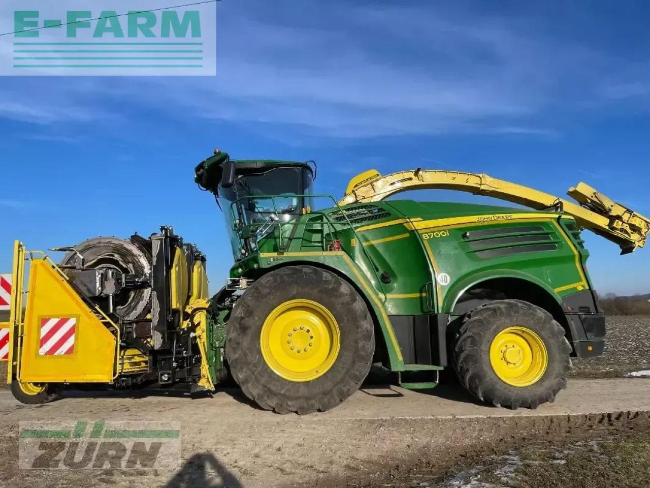 John Deere 8700i - Kombajn za krmo: slika 4 John Deere 8700i - Kombajn za krmo: slika 4