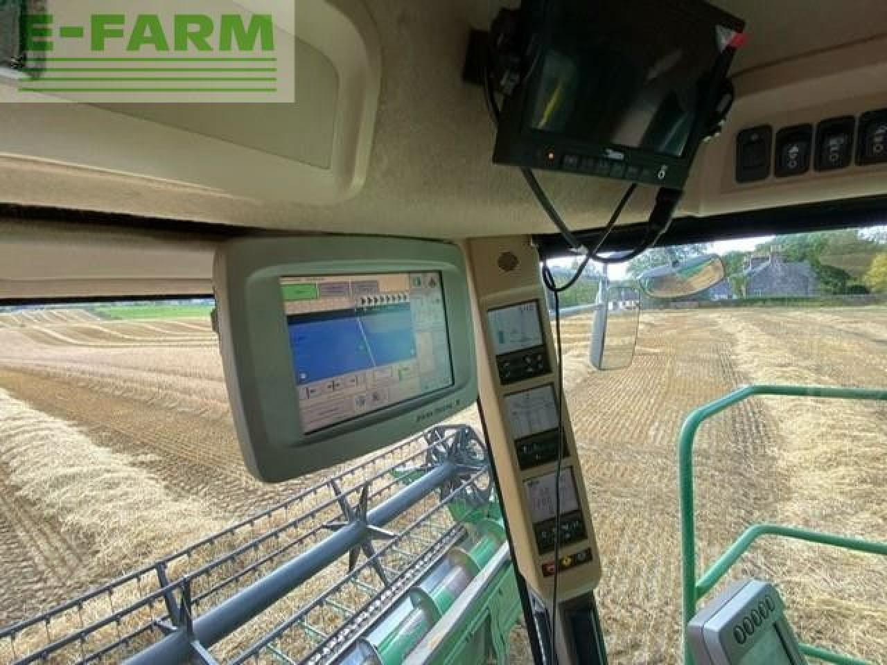 John Deere T670 4WD - Kombajn harvester: slika 4 John Deere T670 4WD - Kombajn harvester: slika 4