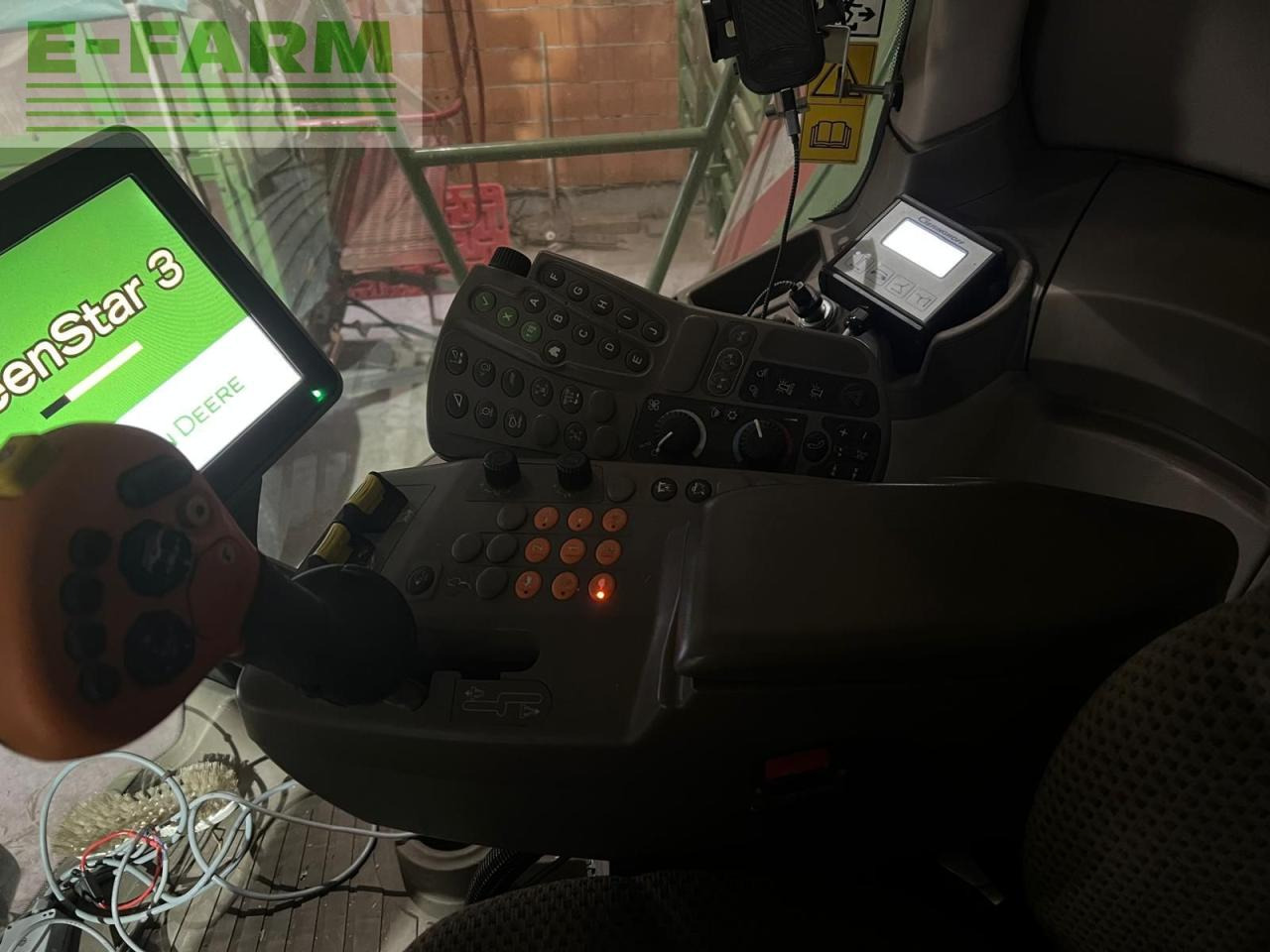 Kombajn harvester John Deere T670: slika 9