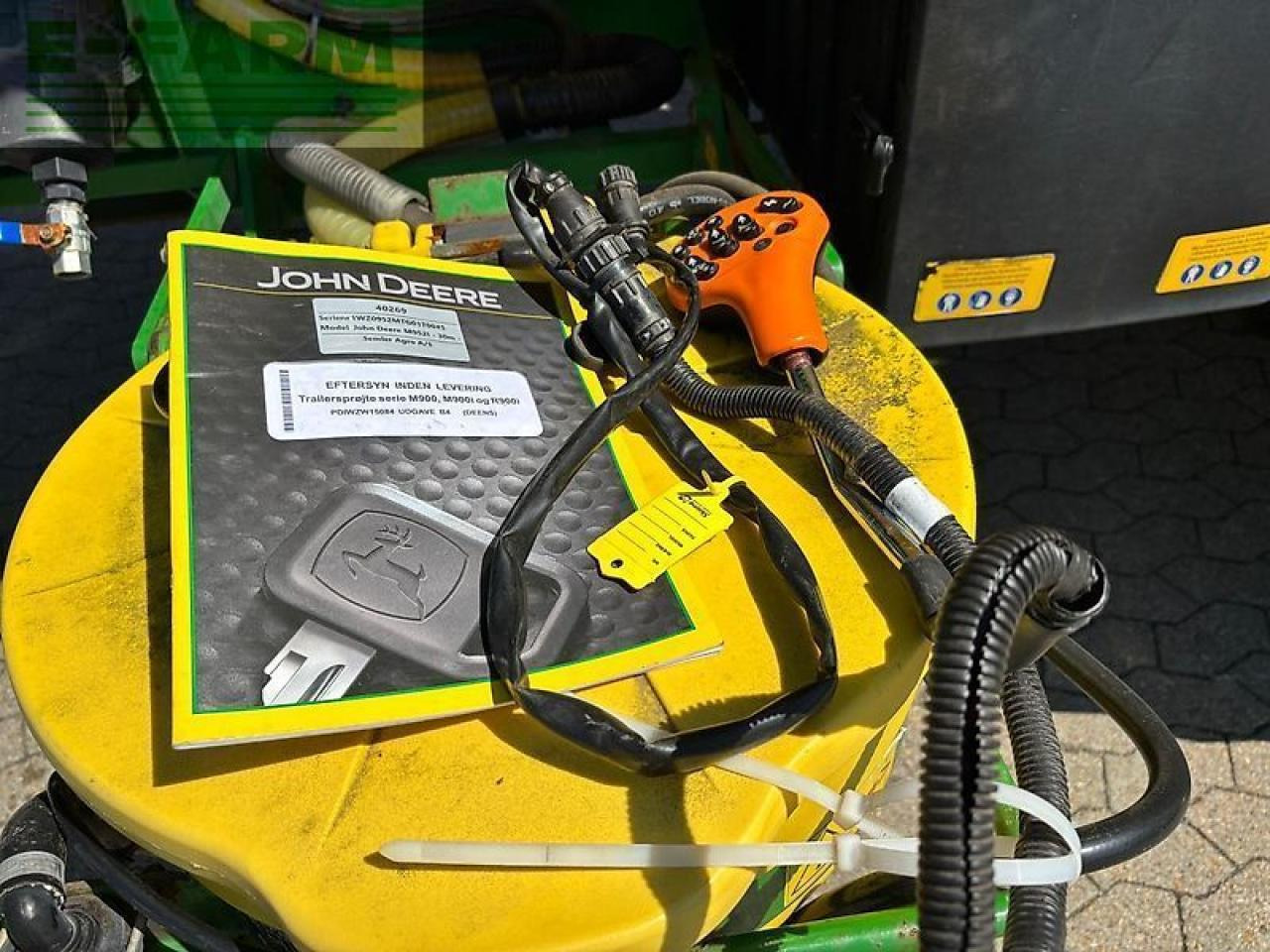 John Deere m952i - Vlečna škropilnica: slika 3 John Deere m952i - Vlečna škropilnica: slika 3