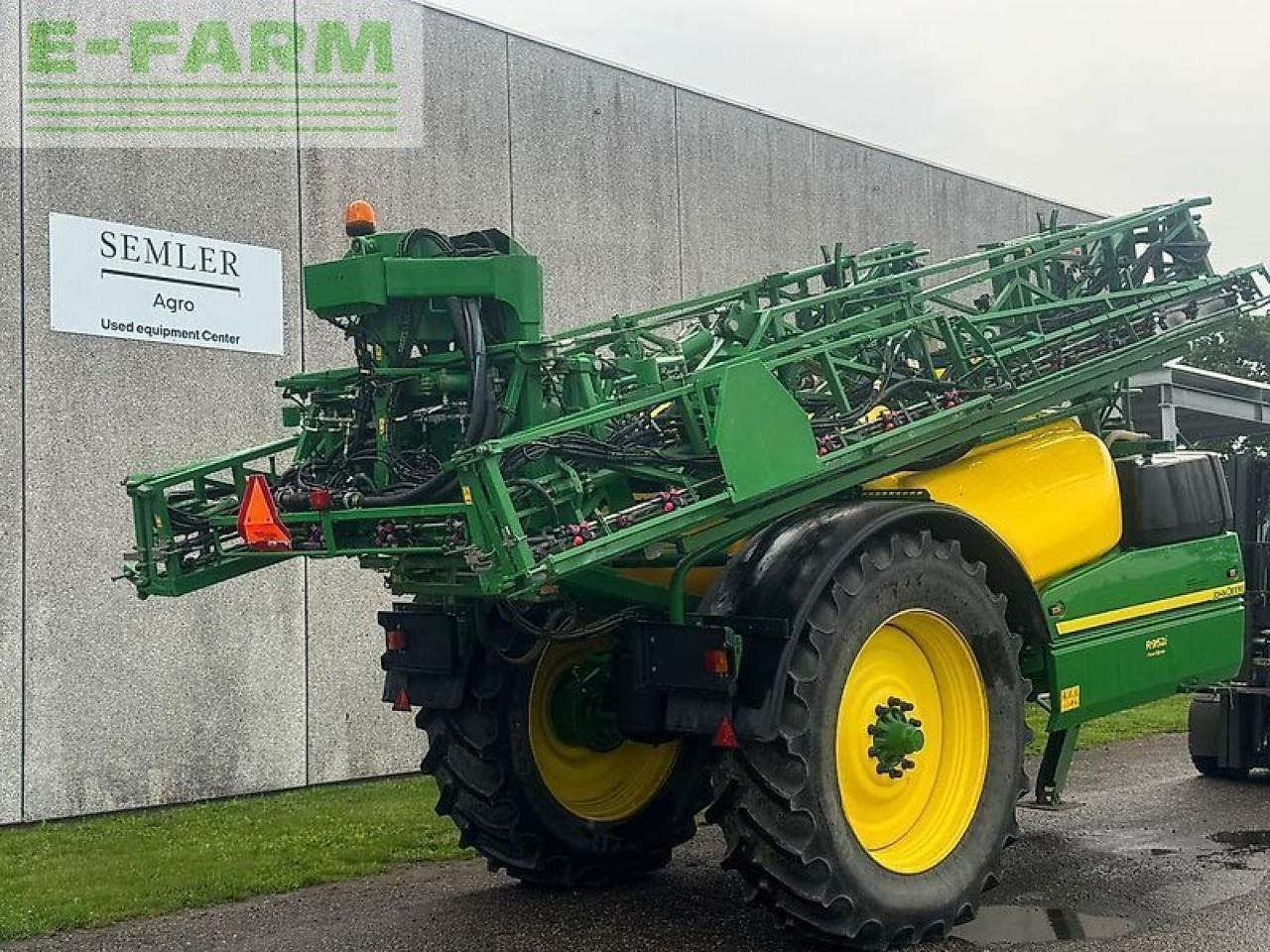 Vlečna škropilnica John Deere r952i: slika 6