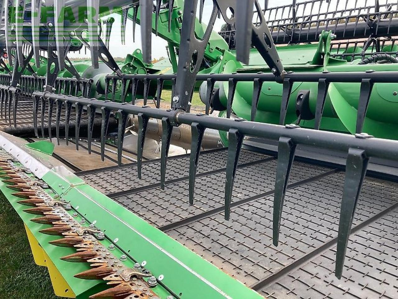 Kombajn harvester John Deere x9 1100: slika 34 Kombajn harvester John Deere x9 1100: slika 34