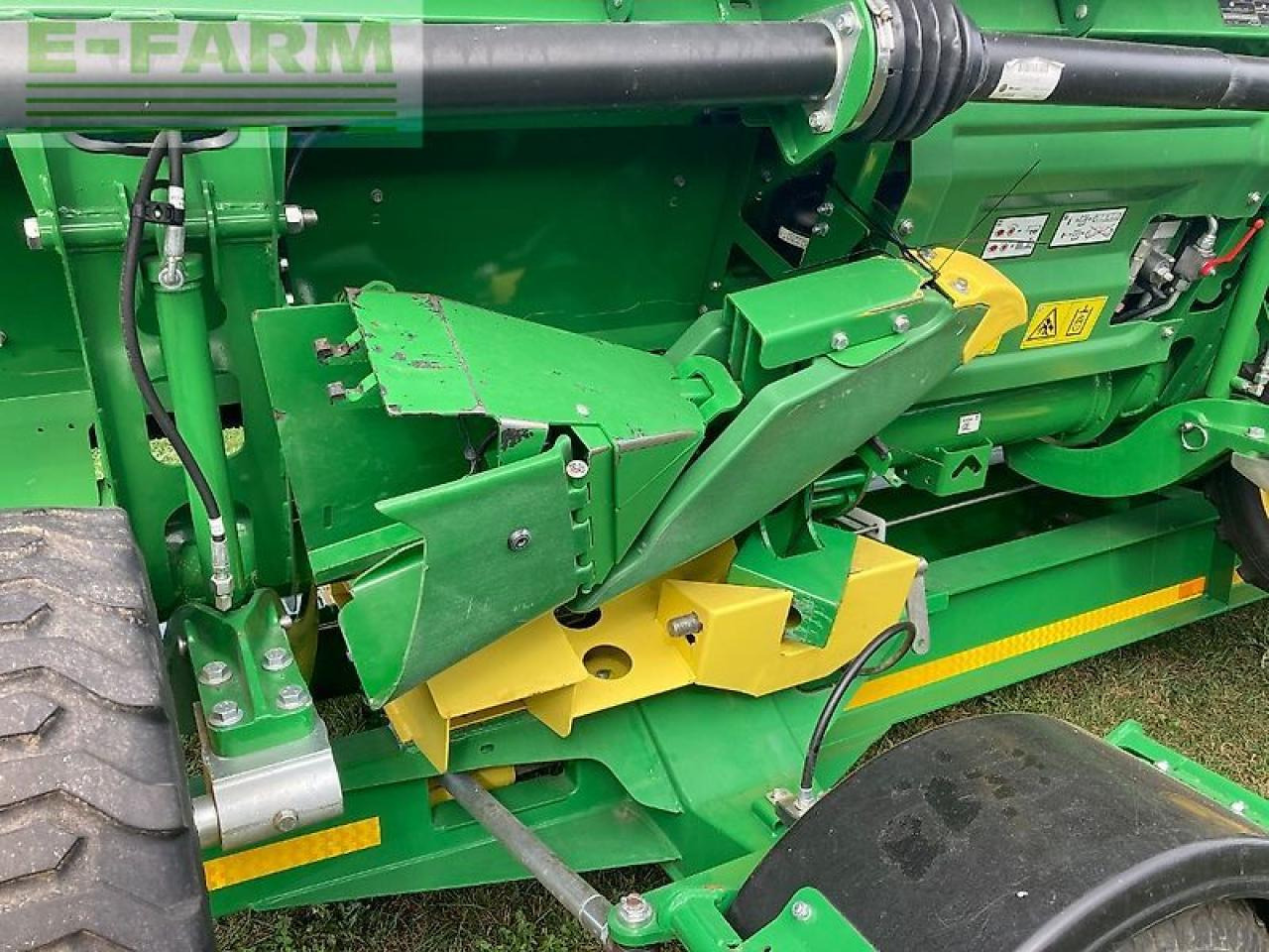 Kombajn harvester John Deere x9 1100: slika 40 Kombajn harvester John Deere x9 1100: slika 40