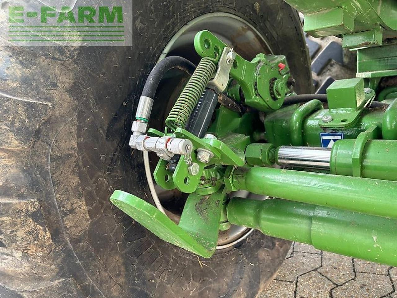Krone big pack 4x4 - Balirka za kvadratne bale: slika 3 Krone big pack 4x4 - Balirka za kvadratne bale: slika 3