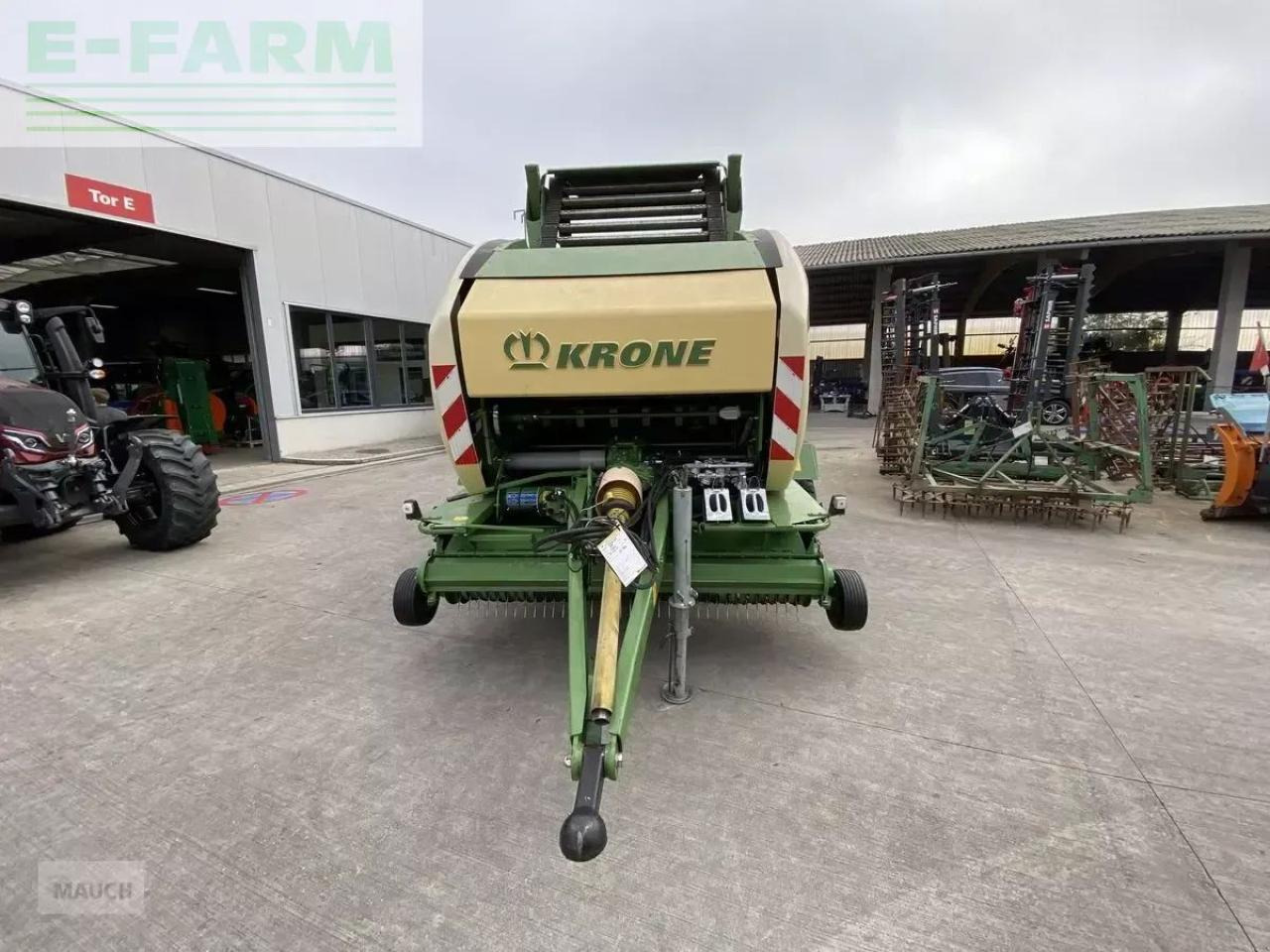 Krone comprima cf 155 xc - Balirka za kvadratne bale: slika 2 Krone comprima cf 155 xc - Balirka za kvadratne bale: slika 2