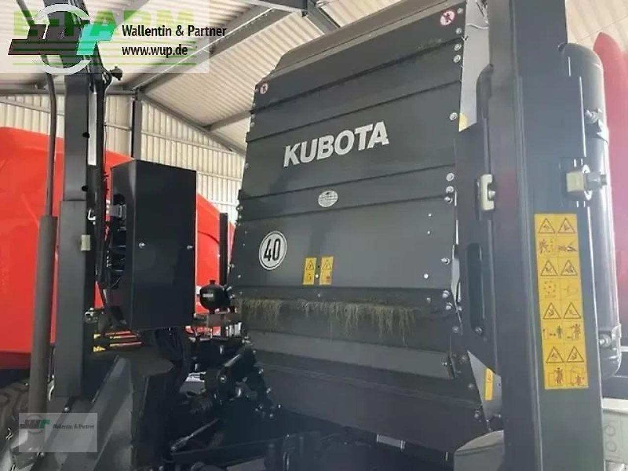 Kubota bv5200 sc14n flexiwrap - Balirka za kvadratne bale: slika 4 Kubota bv5200 sc14n flexiwrap - Balirka za kvadratne bale: slika 4
