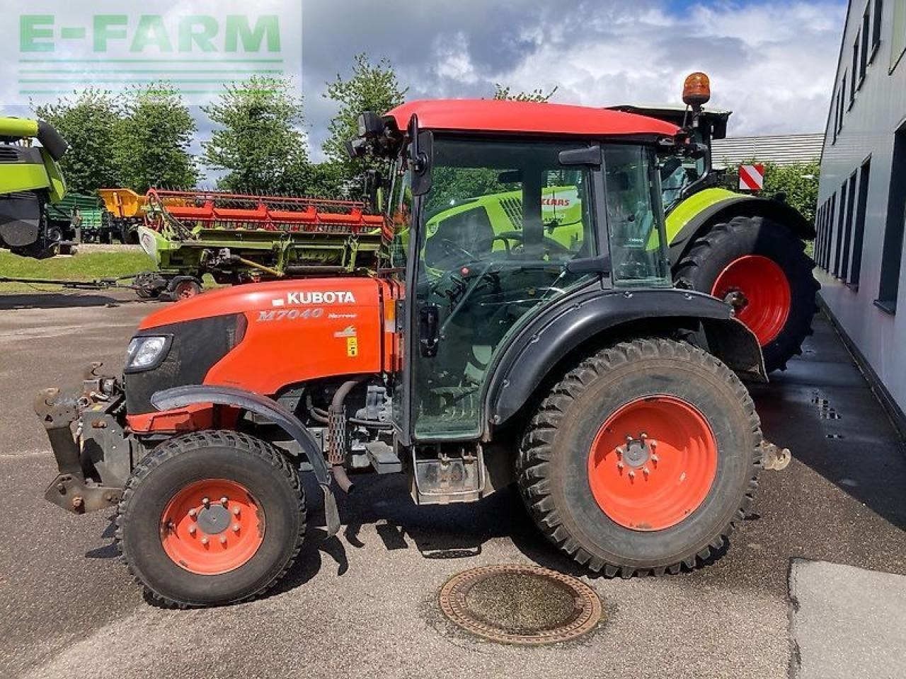 Kubota m7040 - Traktor: slika 1 Kubota m7040 - Traktor: slika 1