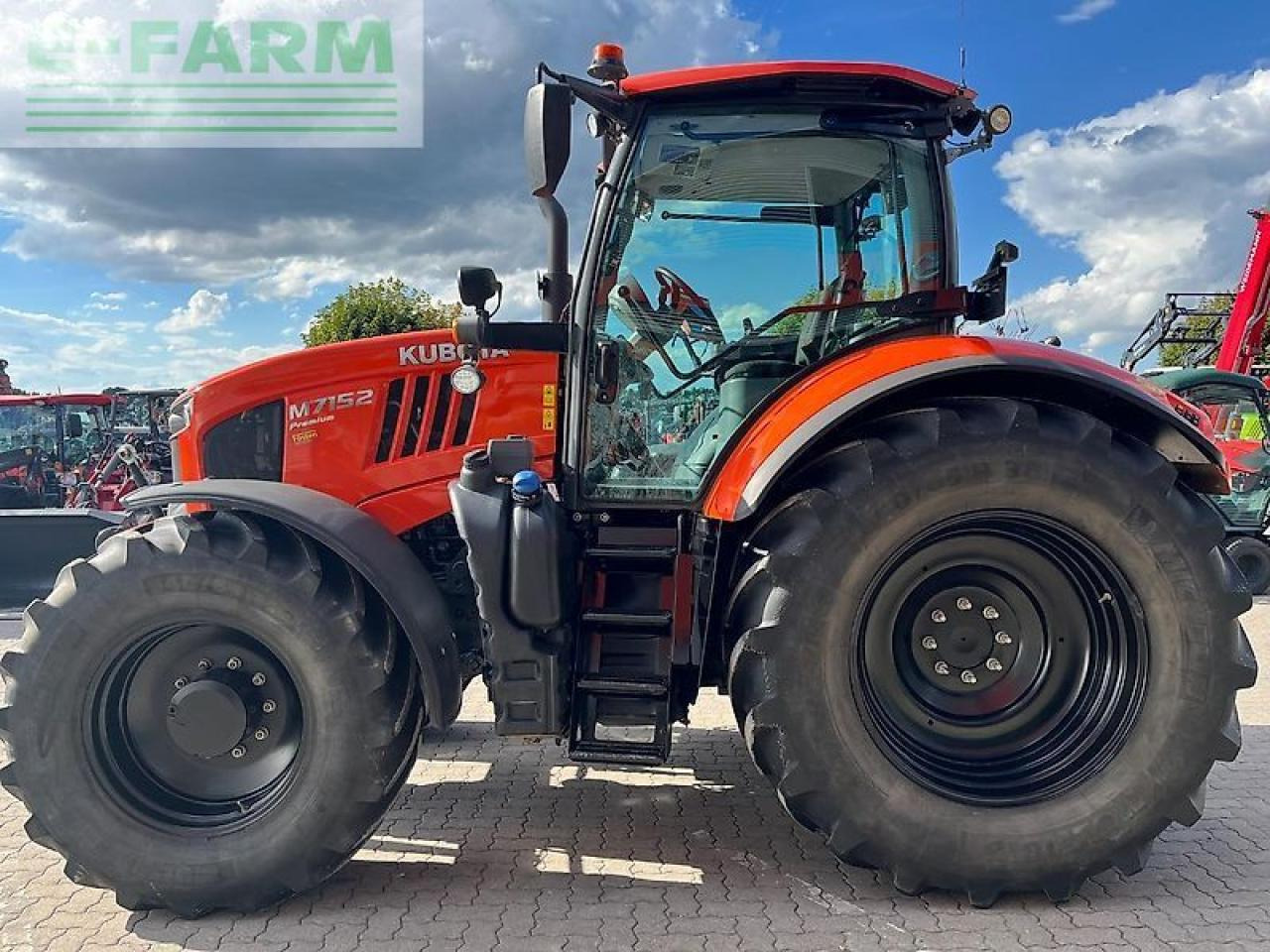 Kubota m7152 kriechgang - Traktor: slika 2 Kubota m7152 kriechgang - Traktor: slika 2