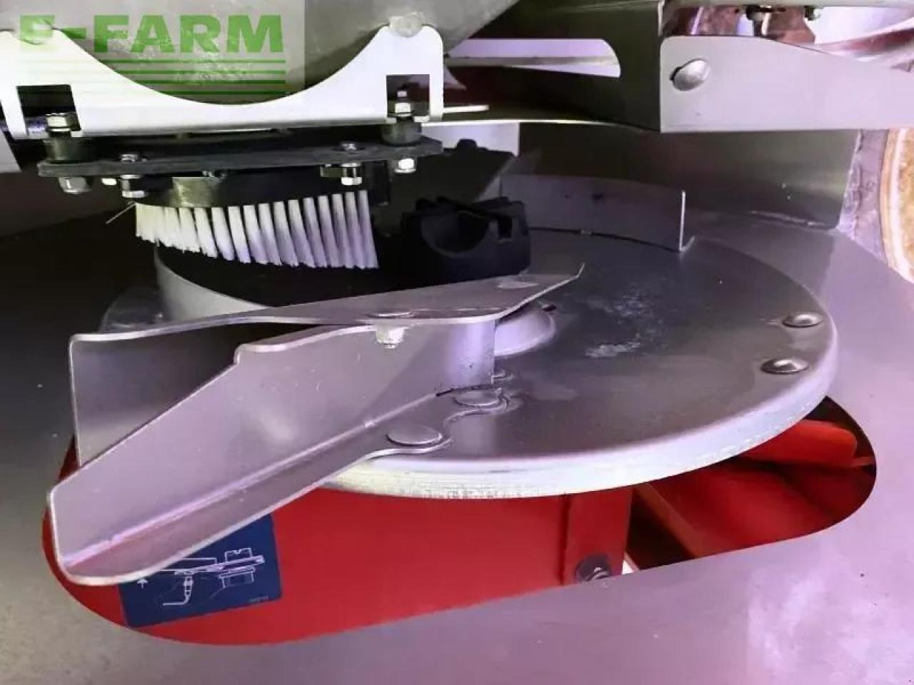 Kuhn axera 1102 h-emc - Trosilnik gnojila: slika 5 Kuhn axera 1102 h-emc - Trosilnik gnojila: slika 5