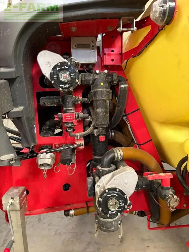 Vlečna škropilnica Kverneland ikarus s 38: slika 24