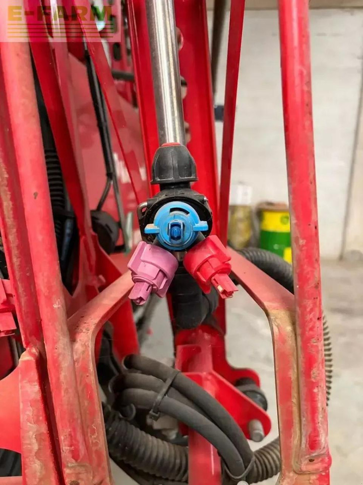 Vlečna škropilnica Kverneland ikarus s 38: slika 23