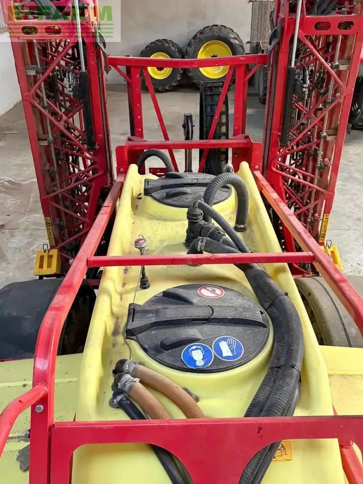 Vlečna škropilnica Kverneland ikarus s 38: slika 13