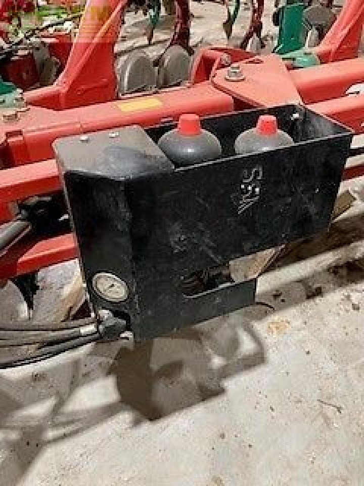 Kverneland kk 2500b i plough isobus met vorenpakker - Plug: slika 5 Kverneland kk 2500b i plough isobus met vorenpakker - Plug: slika 5