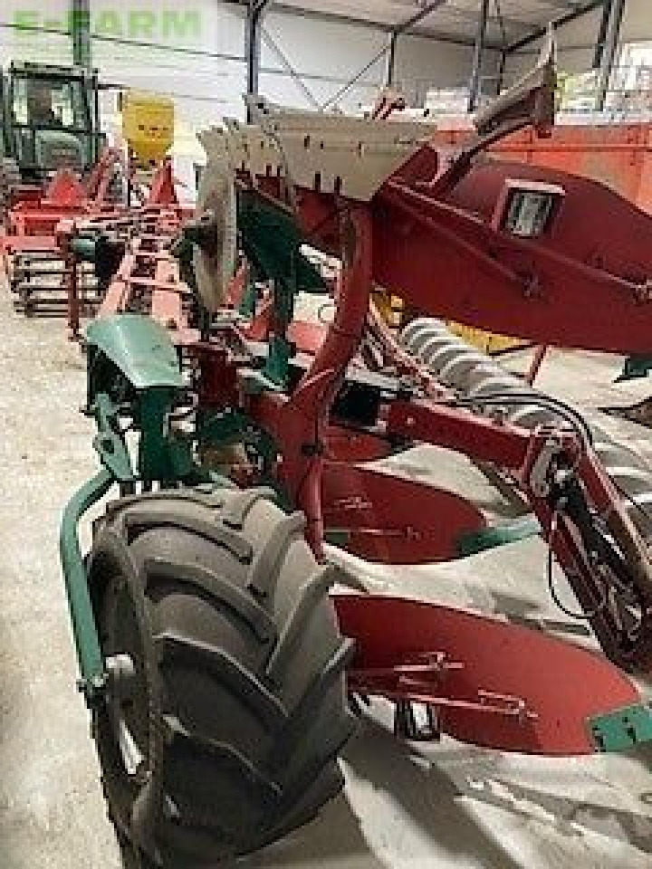 Kverneland kk 2500b i plough isobus met vorenpakker - Plug: slika 2 Kverneland kk 2500b i plough isobus met vorenpakker - Plug: slika 2