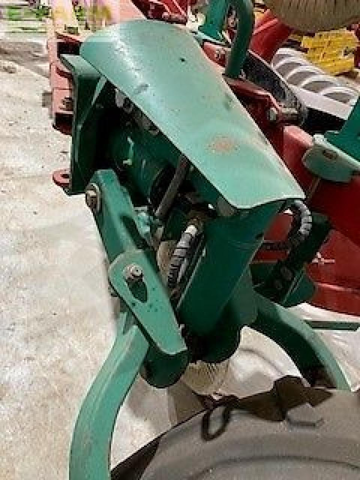 Kverneland kk 2500b i plough isobus met vorenpakker - Plug: slika 4 Kverneland kk 2500b i plough isobus met vorenpakker - Plug: slika 4