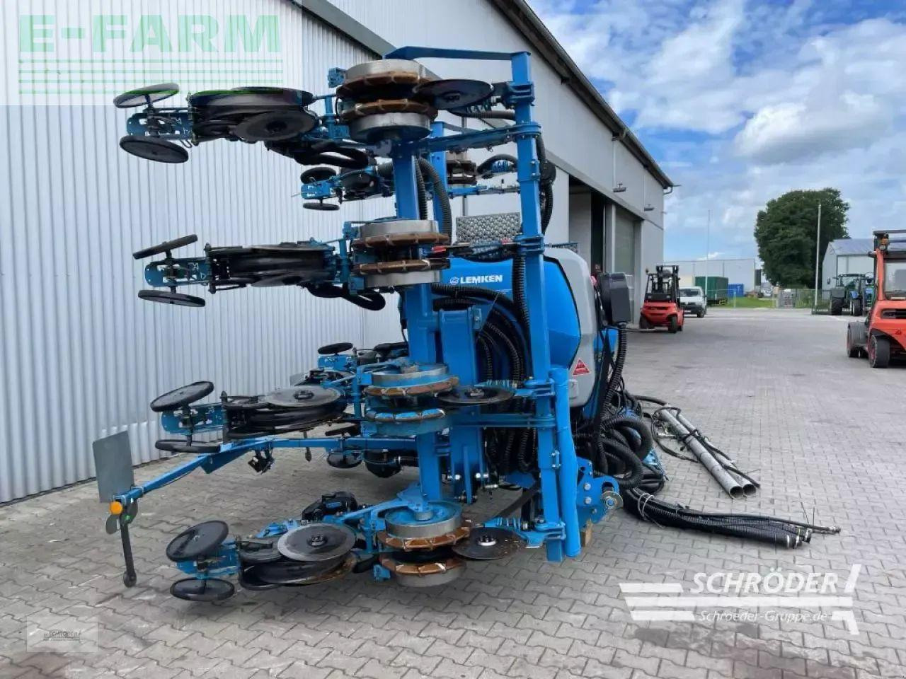 Lemken azurit 9/8.75 k d + solitair 23/1900 - Natančna sejalnica: slika 2 Lemken azurit 9/8.75 k d + solitair 23/1900 - Natančna sejalnica: slika 2