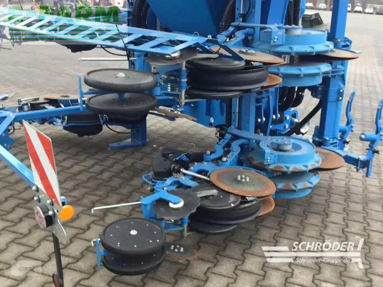 Lemken azurit 9 | demomaschine | nur 131 hektar - Natančna sejalnica: slika 3 Lemken azurit 9 | demomaschine | nur 131 hektar - Natančna sejalnica: slika 3