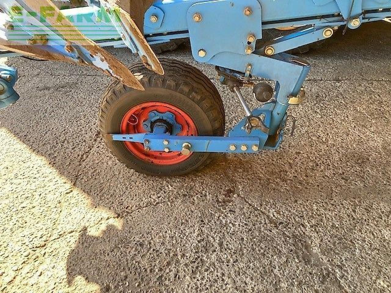 Lemken juwel 8 v 6-schaar on-land - Plug: slika 2 Lemken juwel 8 v 6-schaar on-land - Plug: slika 2