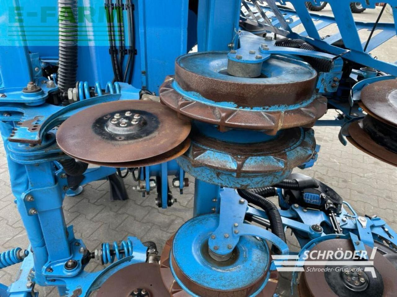 Lemken solitair 23/1900 / azurit 9/8.75 k d - Natančna sejalnica: slika 2 Lemken solitair 23/1900 / azurit 9/8.75 k d - Natančna sejalnica: slika 2