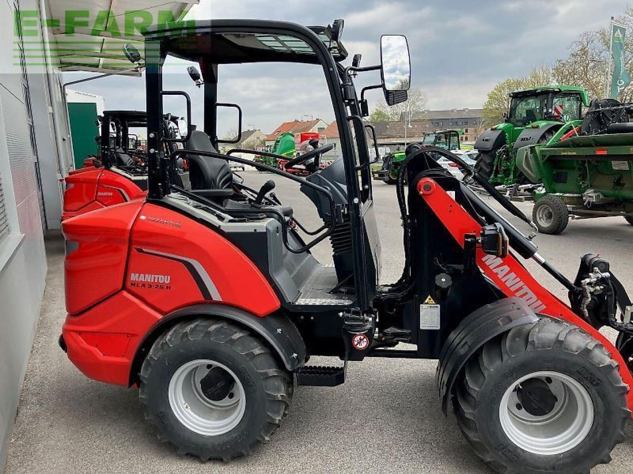 Manitou mla 3-25 - Mini bager: slika 5 Manitou mla 3-25 - Mini bager: slika 5